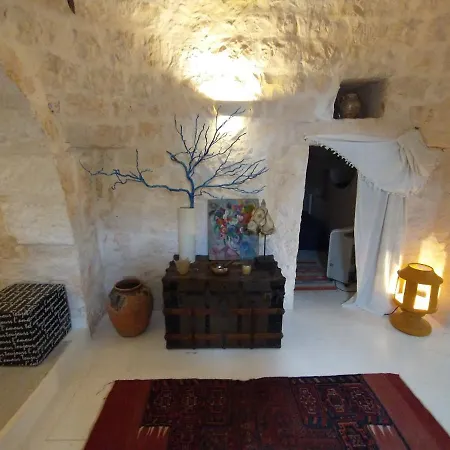 Fascinating Trullo Close To Ostuni Italy Feriehus