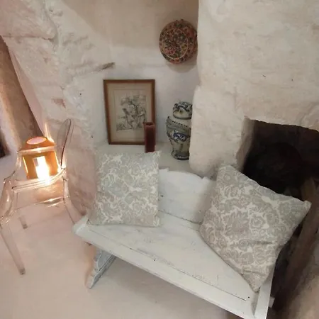 Fascinating Trullo Close To Ostuni Italy